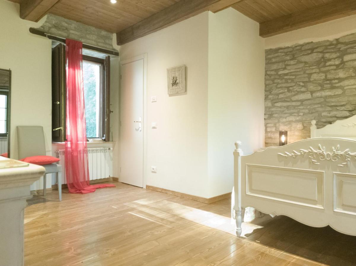 코르테밀리아 A Casa Di Anna B&B 외부 사진